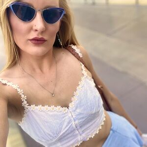 Meet your Posher, Kayla